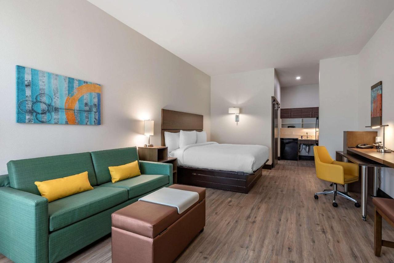 Mainstay Suites Colorado Springs East - Medical Center Area Exterior photo